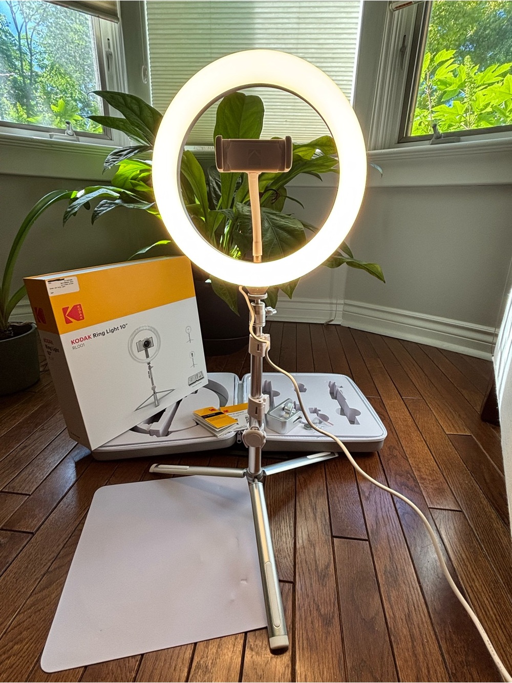 Kodak 10" Professional Ring Light Boxed
